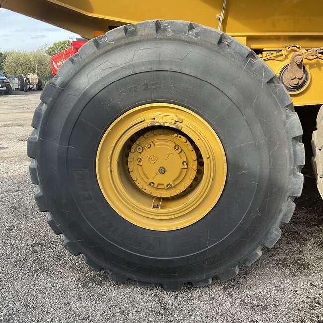 2021 CAT 745