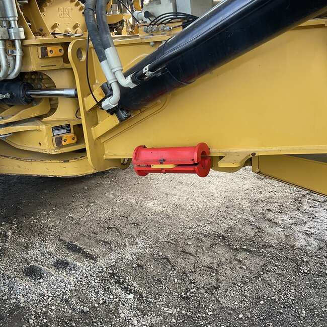 2021 CAT 745