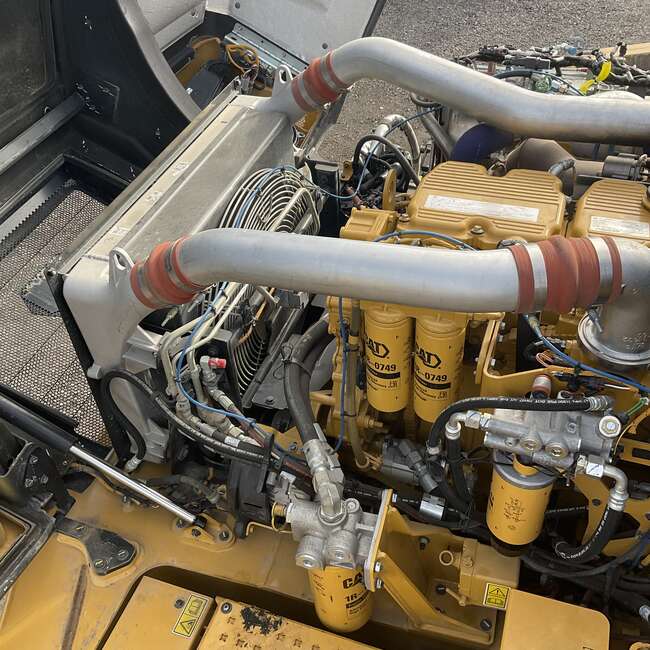 2021 CAT 745
