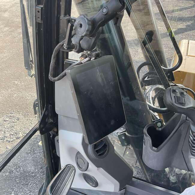 2019 CAT 320