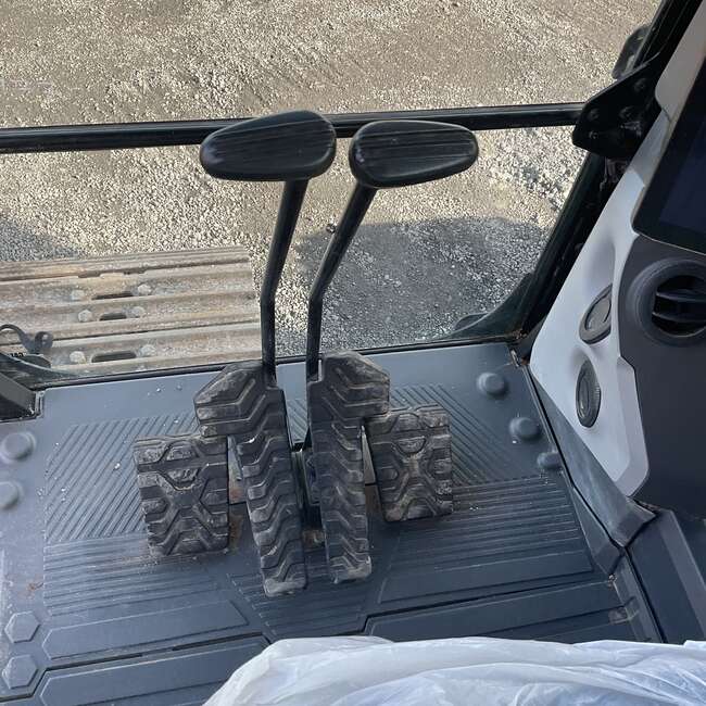 2019 CAT 320