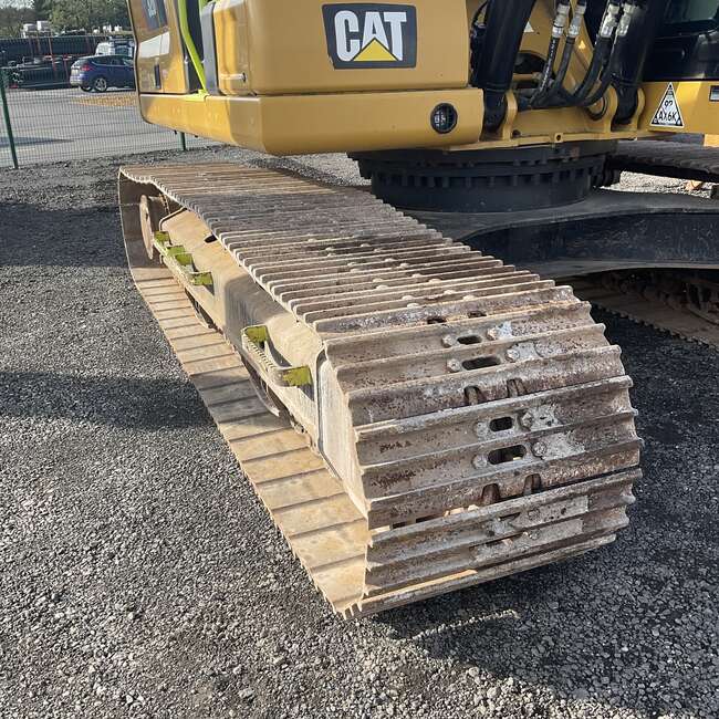 2019 CAT 320