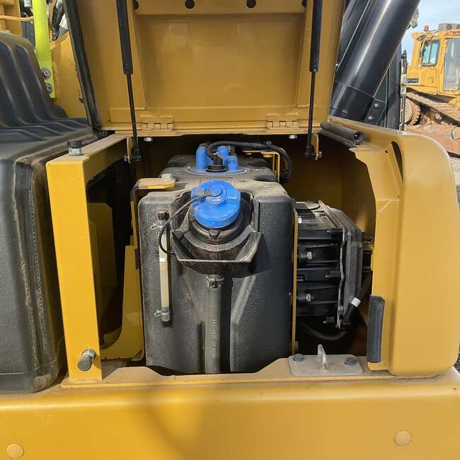 2019 CAT 320