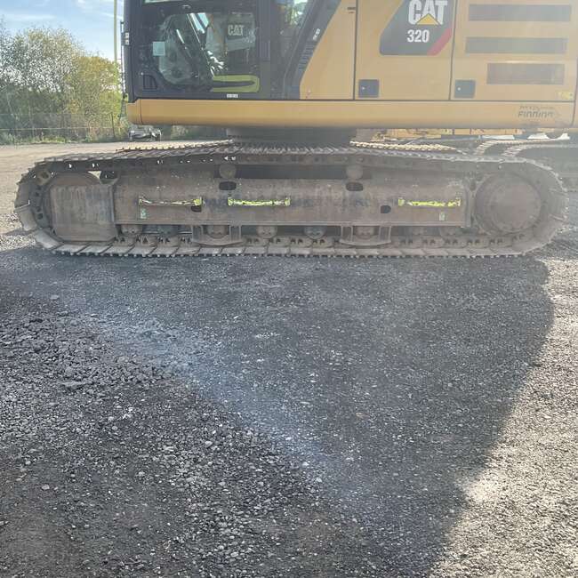 2019 CAT 320
