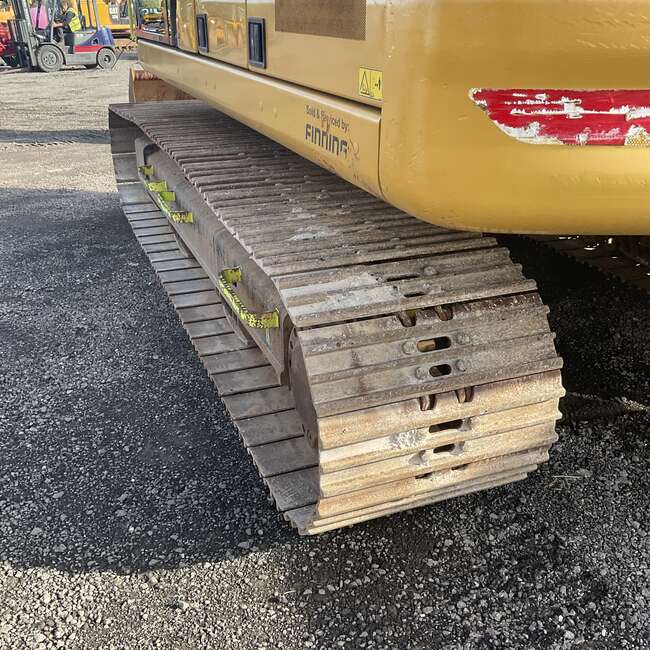 2019 CAT 320